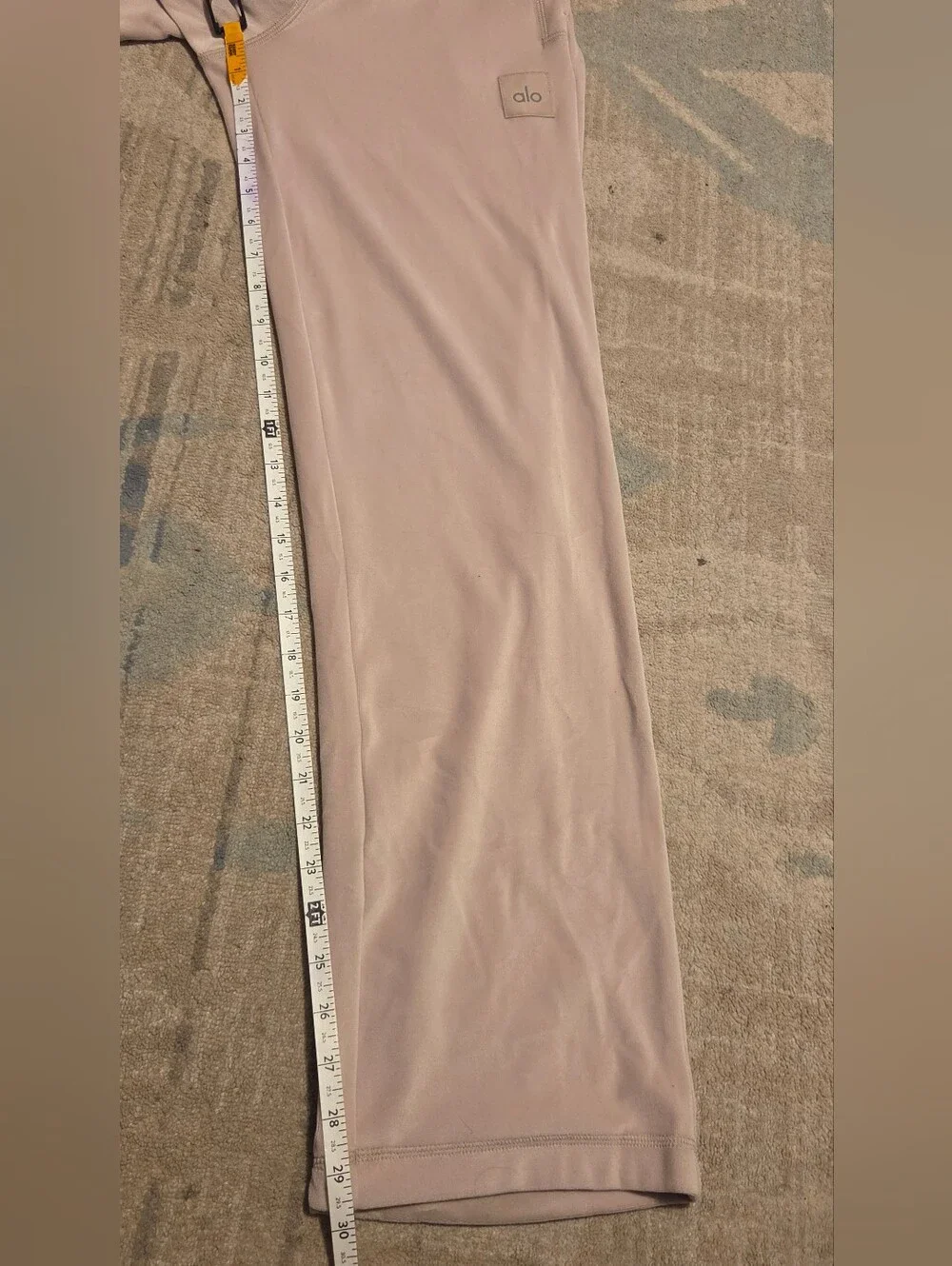 Alo Yoga Velour Glimmer Set. Dusty Pink. Great Conditioned. Plz Read***